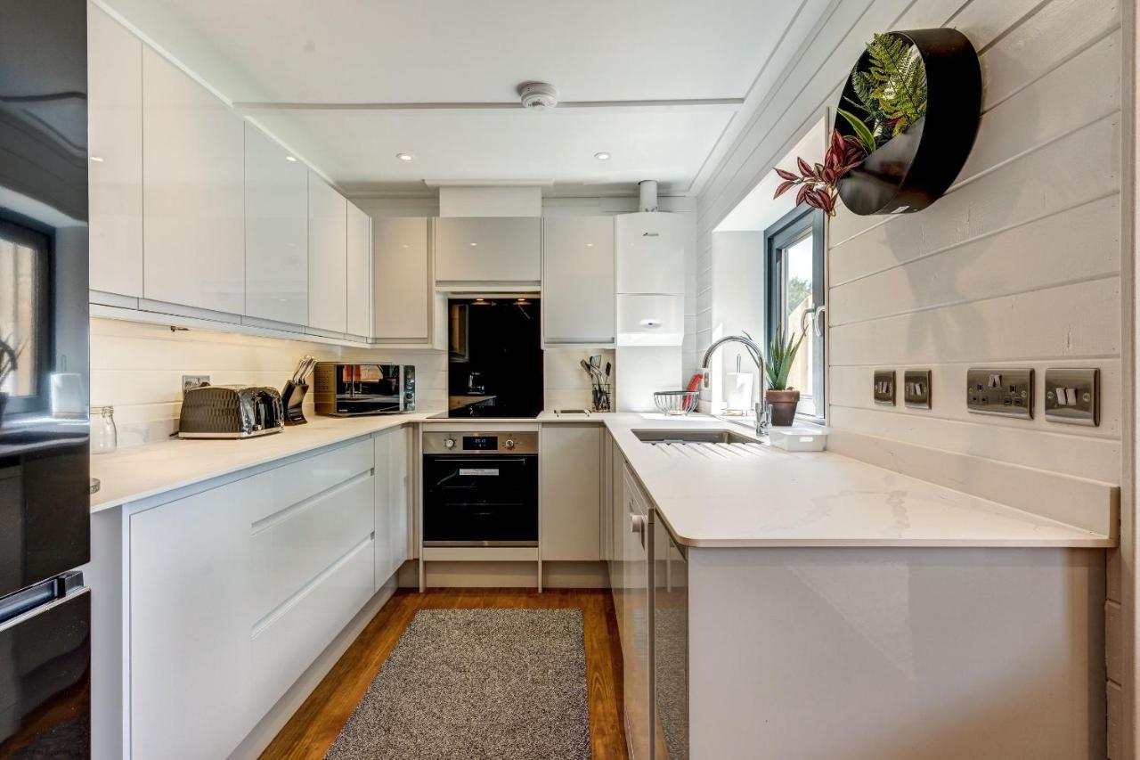Buttercup Lodge Benson Экстерьер фото
